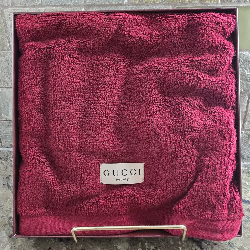 Gucci Beauty Burgundy Hand Towel With Box